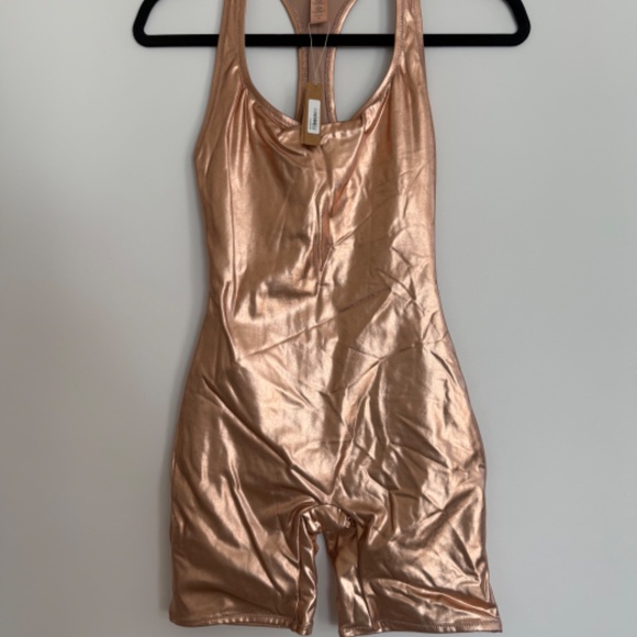 Skims Metallic Swim Cycle Suit Copper/Gold XS - Picture 2 of 5